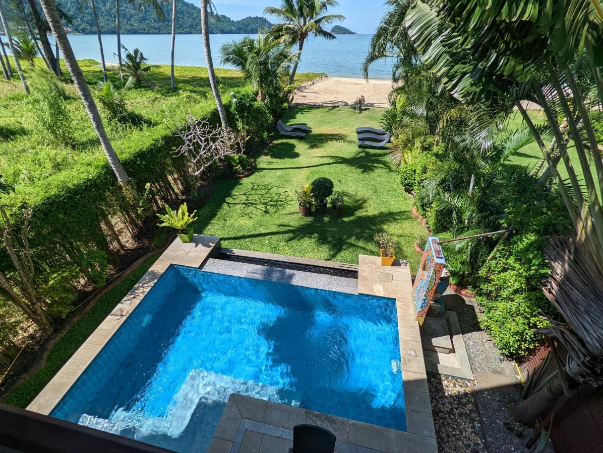 Villa Manipura *