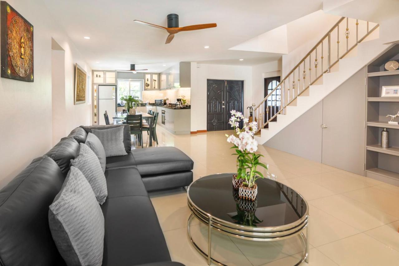Villa Waree Minutes From Beach And City Pousada Pattaya