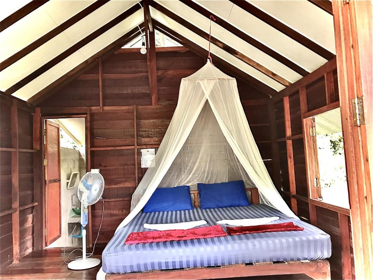 Resort Frog Garden Hut Koh Phayam