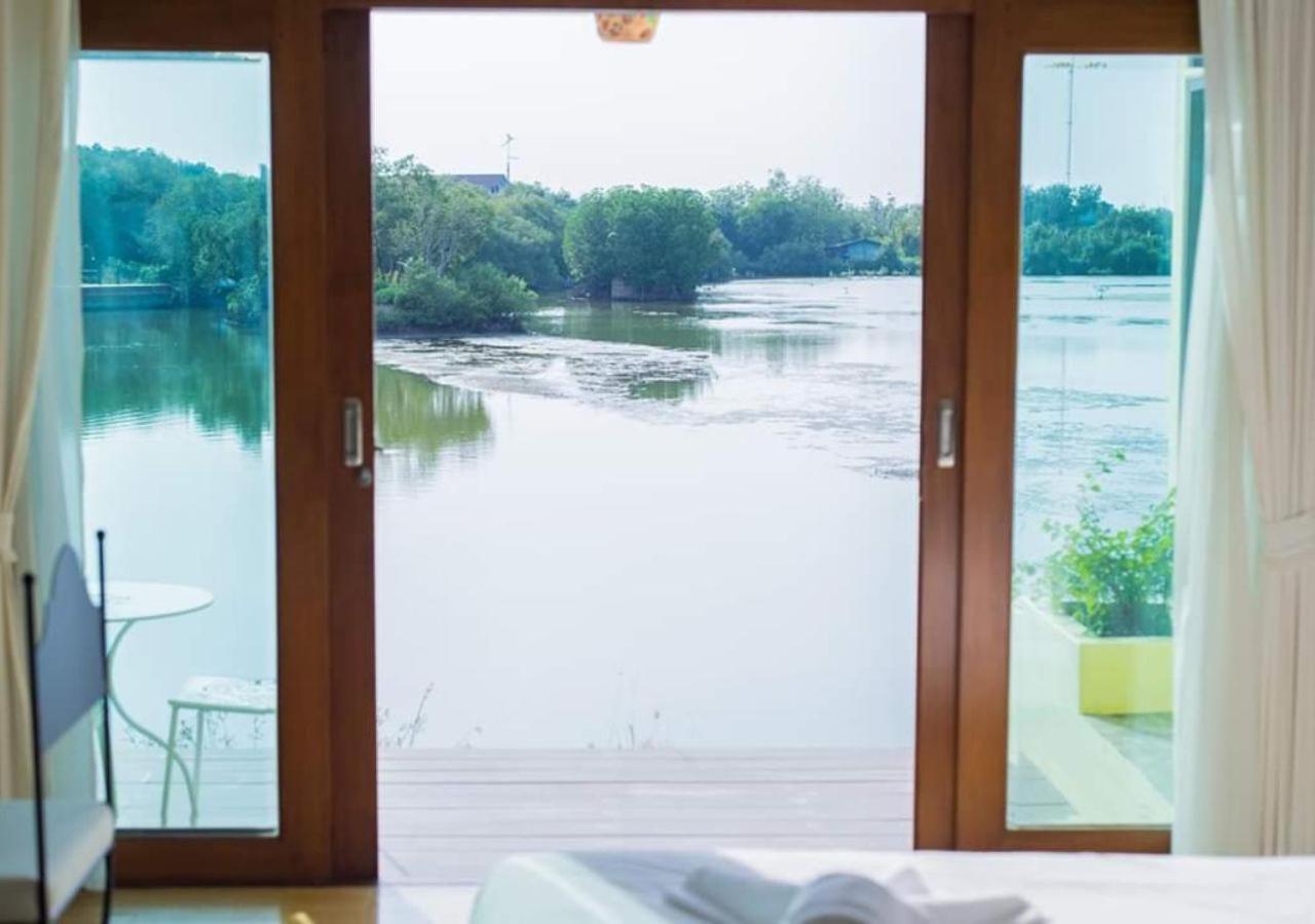 Baan Talay Cream Samut Songkhram