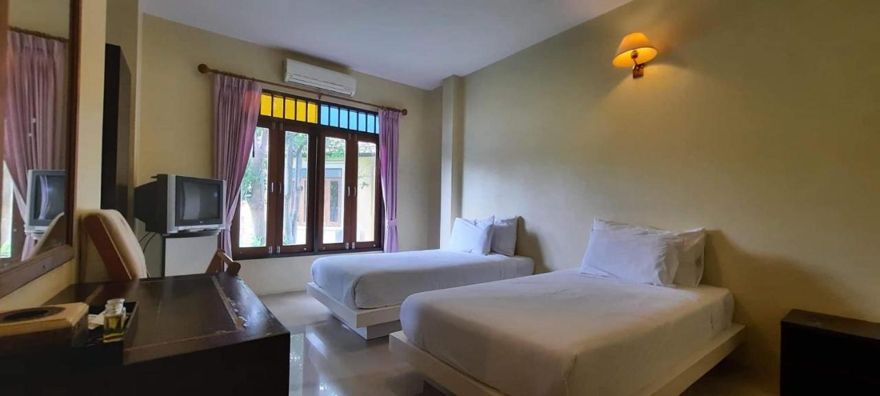 Hotel Baan Talay Cream Samut Songkhram