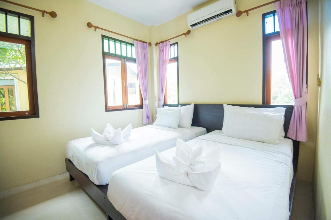 Baan Talay Cream Hotel Samut Songkhram