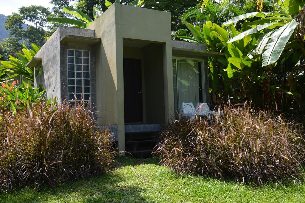 Lazy Republique Resort 3*