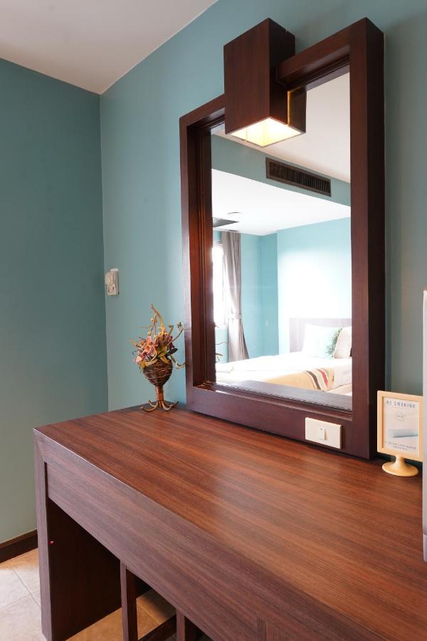 The Twelve Hotel