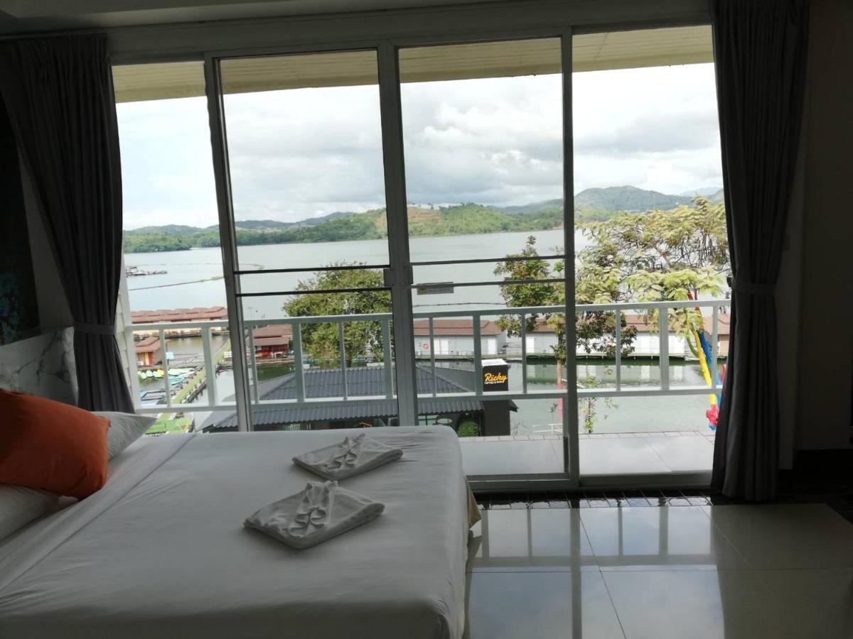 Raya Buri Kanchanaburi Resort