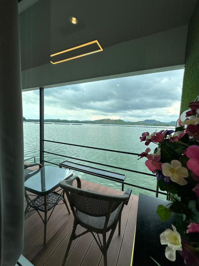Raya Buri Kanchanaburi Resort 4*