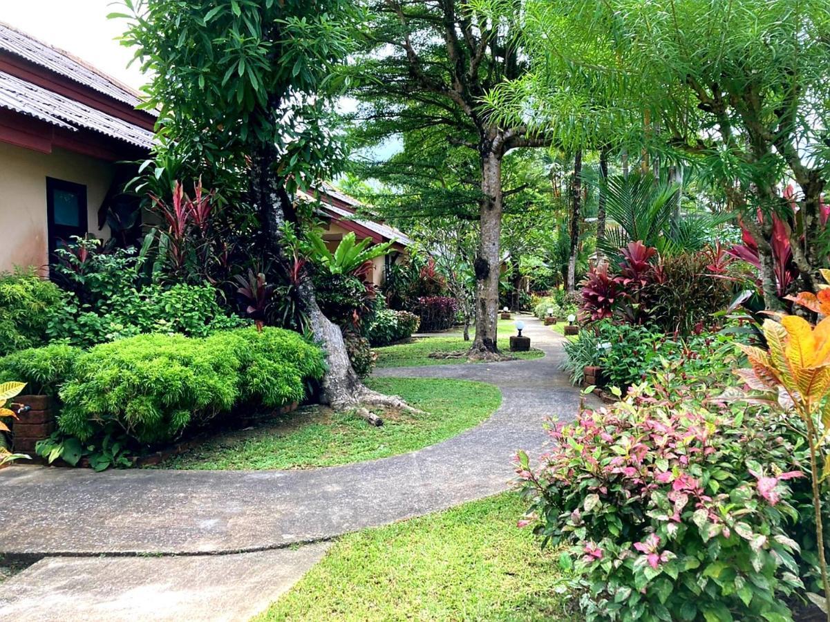 Jasmin - Sha Khao Lak