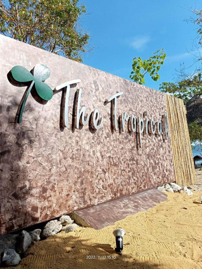 Lodge The Tropical *