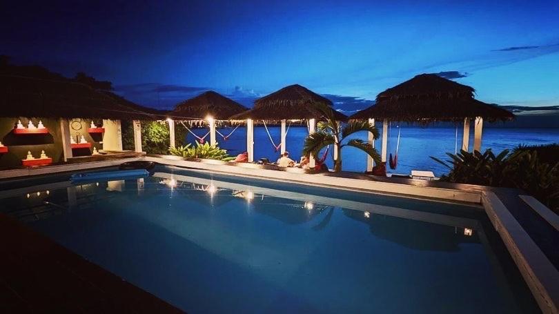 Paradise 2*