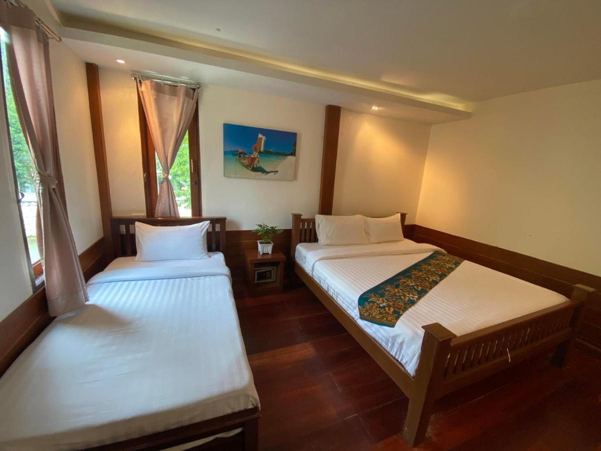 Chunut House Hostel