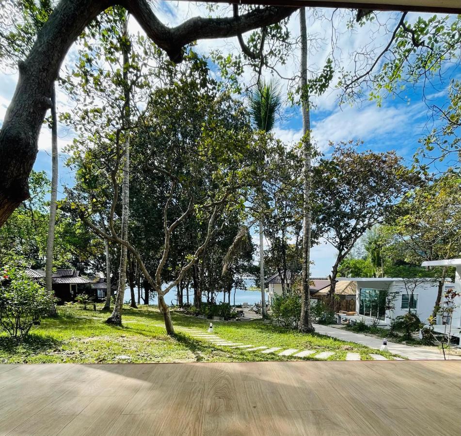 Resort Marina Ranong