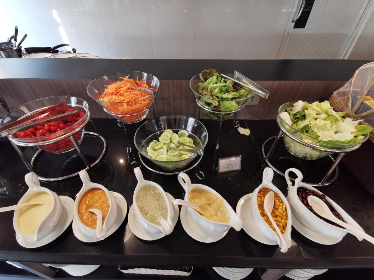 Songphanburi Hotel 3*