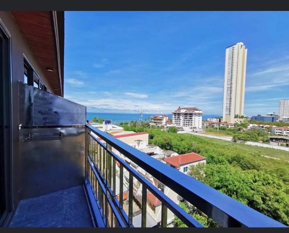 Golden Jomtien Beach