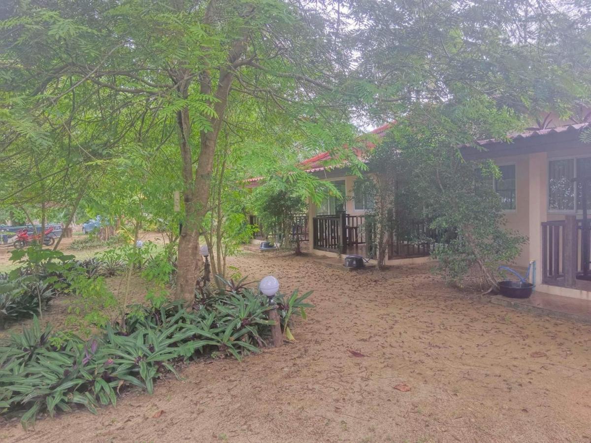 Guest house Pranee Koh Kho Khao Island