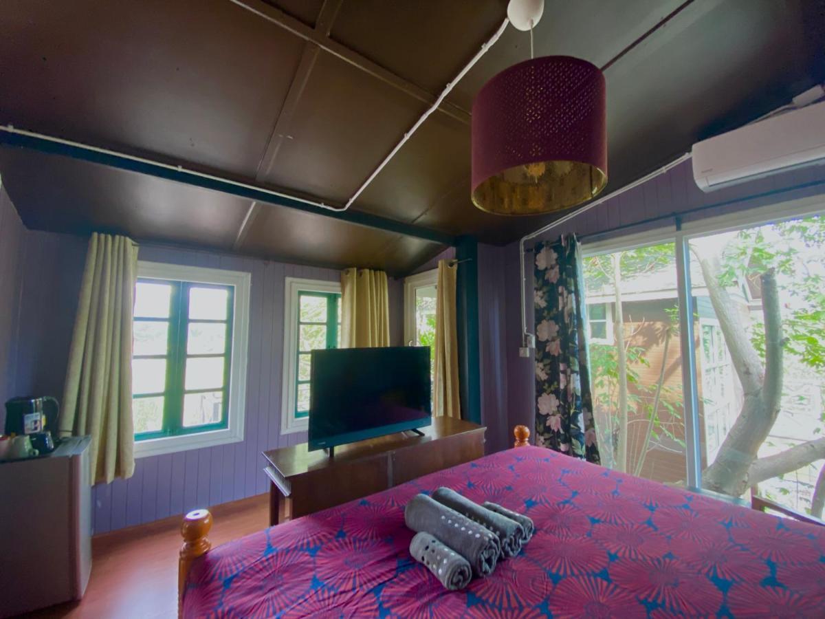 Jung Ja Hut Guest house 2*