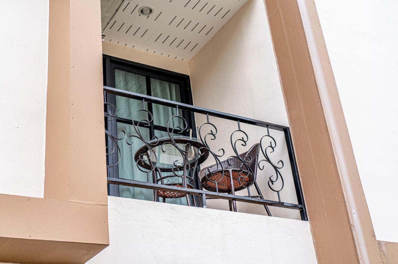Hotel Laewan Baan Tai