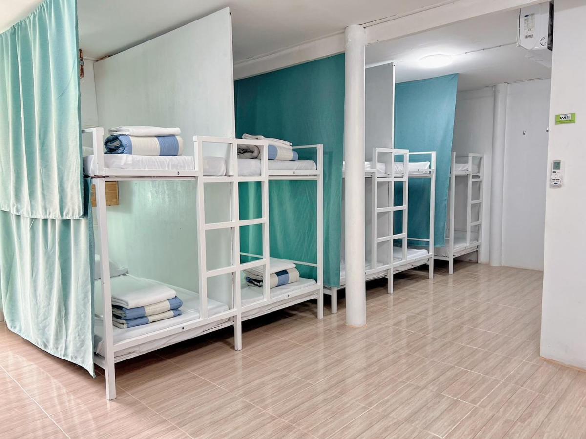 Yoghurt Hostel *
