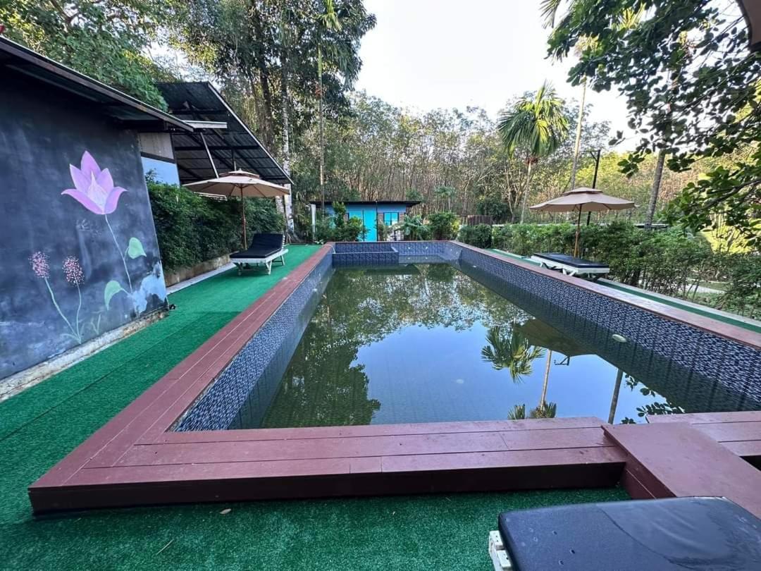 Himmapan Resort *