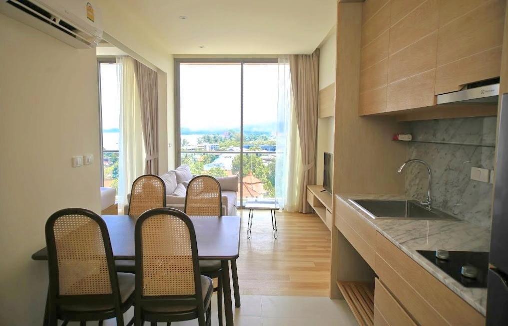 Corner Sea View Krabi 4 Stars Apartment *