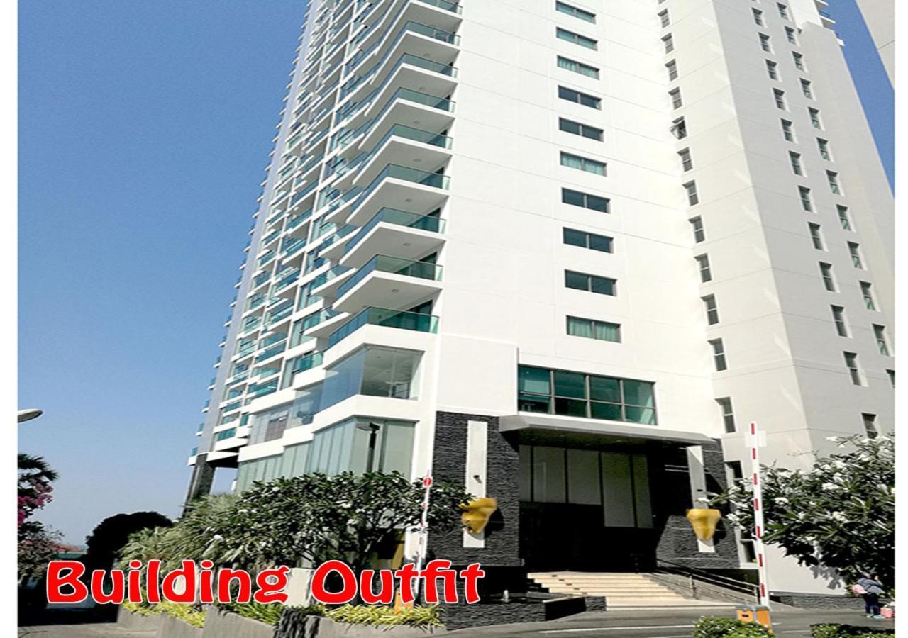 Wong Amat Tower - 65 Sqm 1 Bedroom Apartment Pattaya