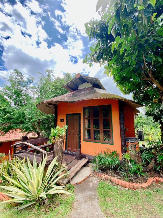 Baanphuthadol Resort Mae Hong Son