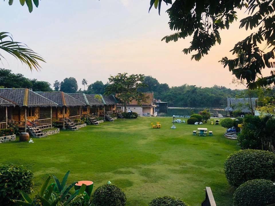 Resort Bamboo House 2*