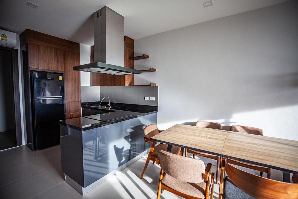 Beachfront Escape Seaview 5th & Floor- *