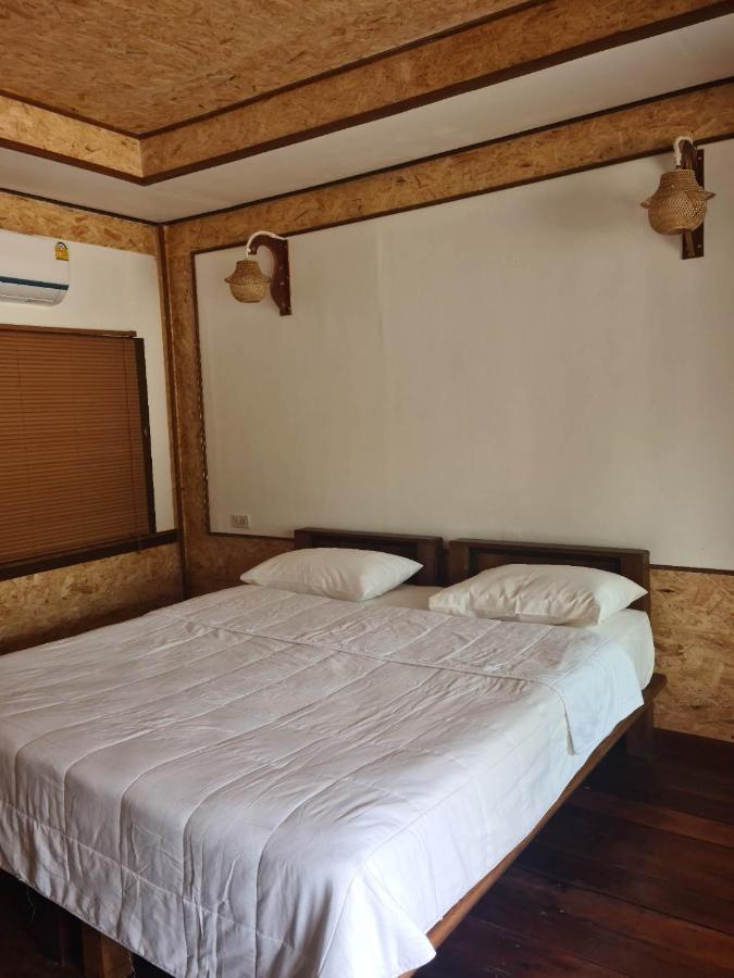 Guest house Sunrise House *