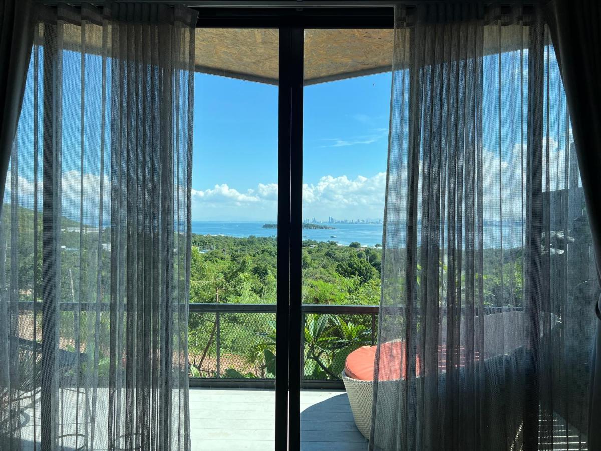 Villa Deep Mountain View