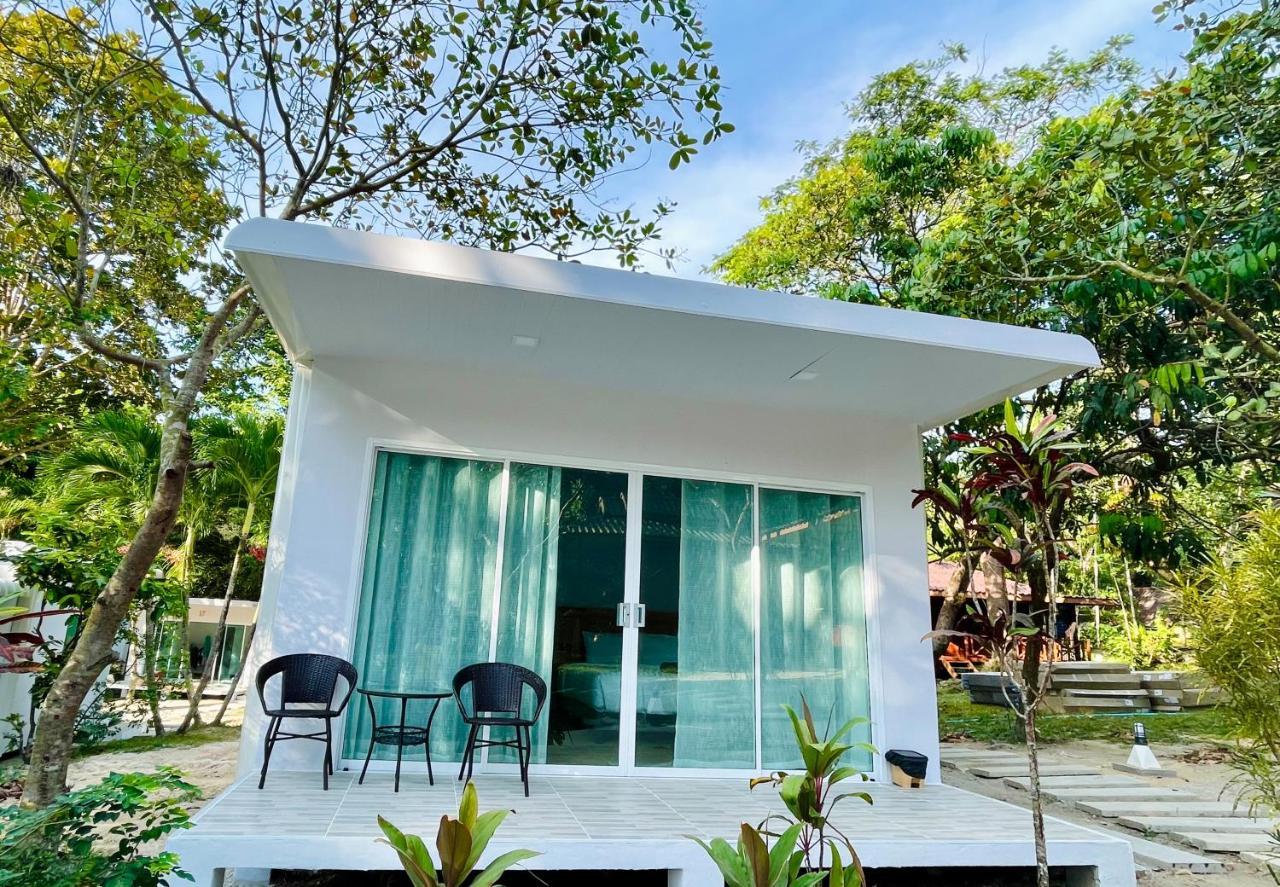 Marina Ranong Koh Phayam