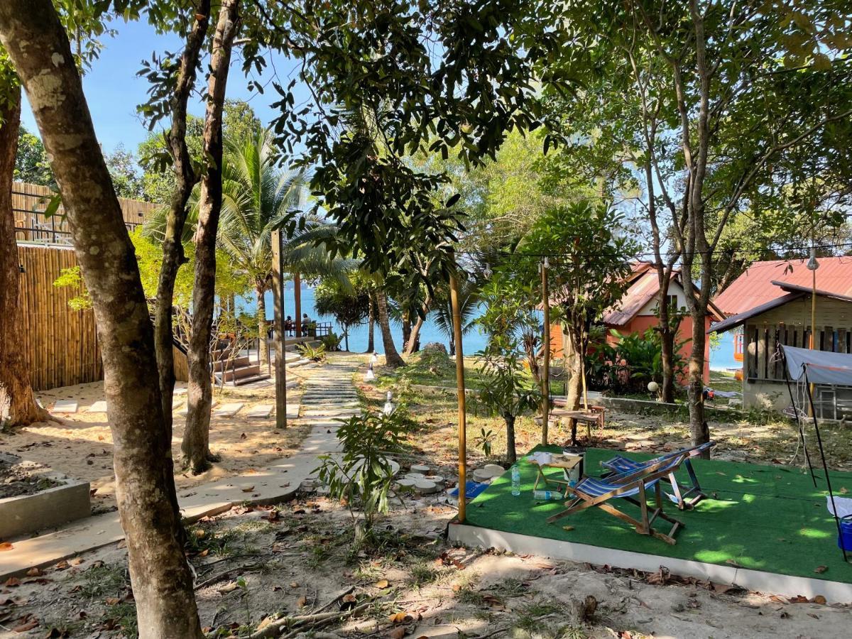 Marina Ranong Resort