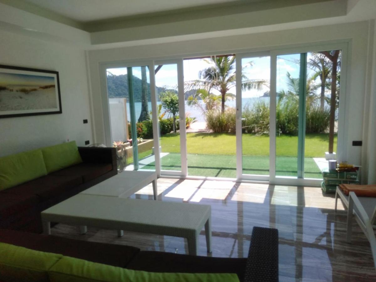 Villa Vitamin Sea *