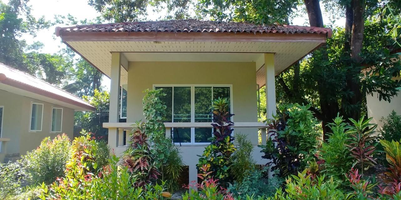 Apartment Baansukjai Bungalows *