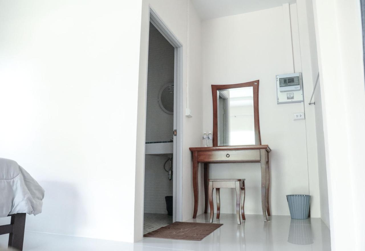 Apartment Baansukjai Bungalows Ranong