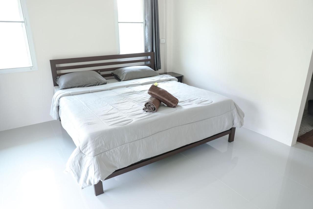 Apartment Baansukjai Bungalows Ranong