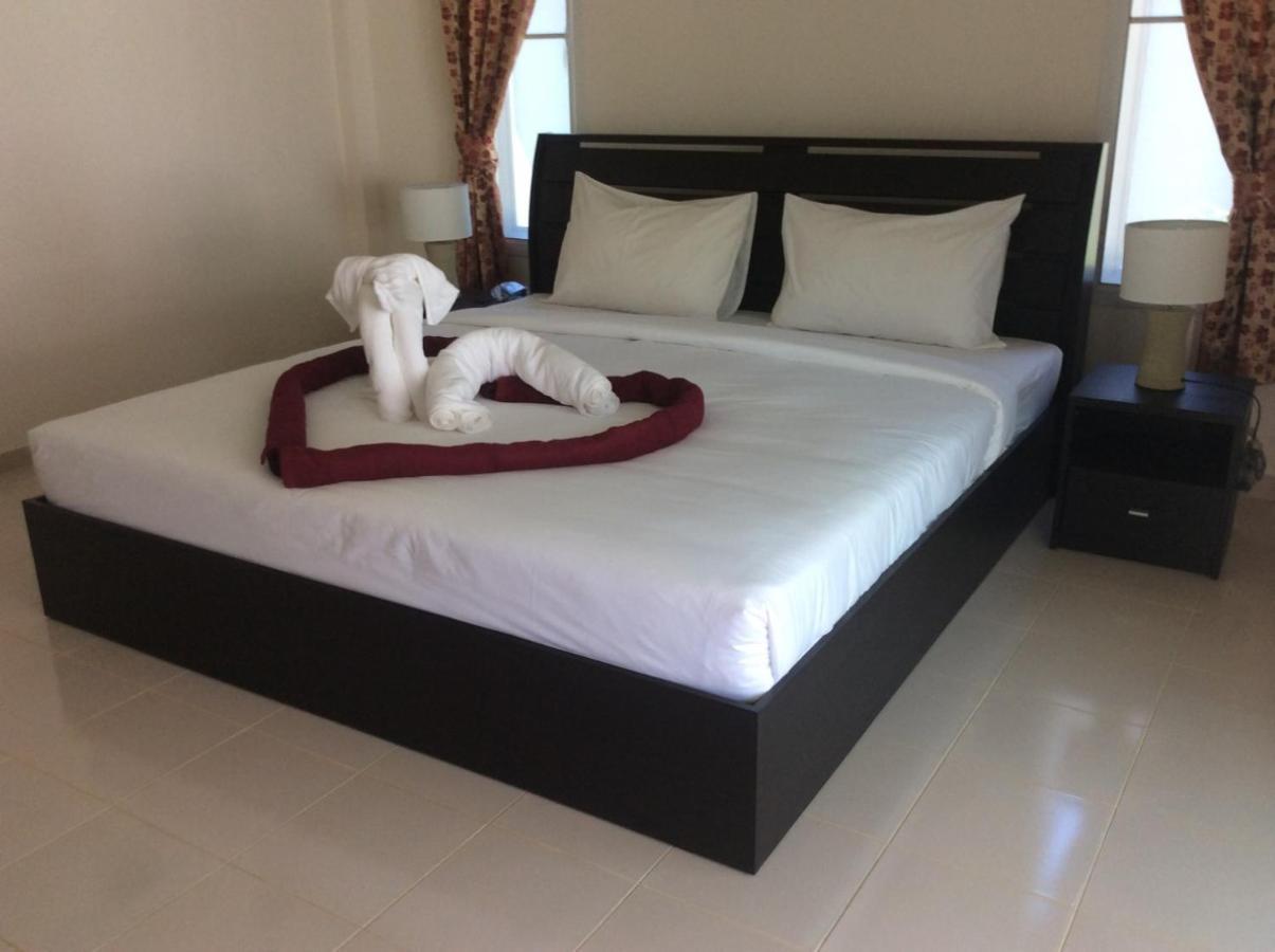 Cousin Koh Kho Khao Resort 2*
