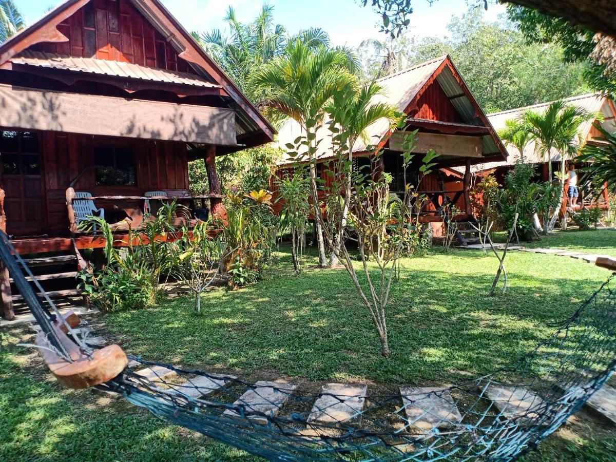 Friendly Resort Koh Jum