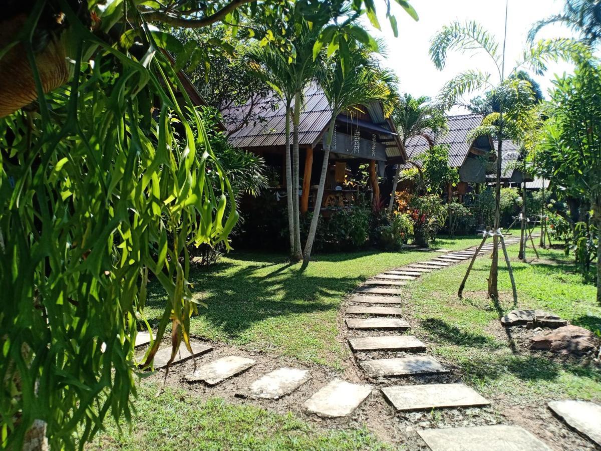 Friendly * Koh Jum