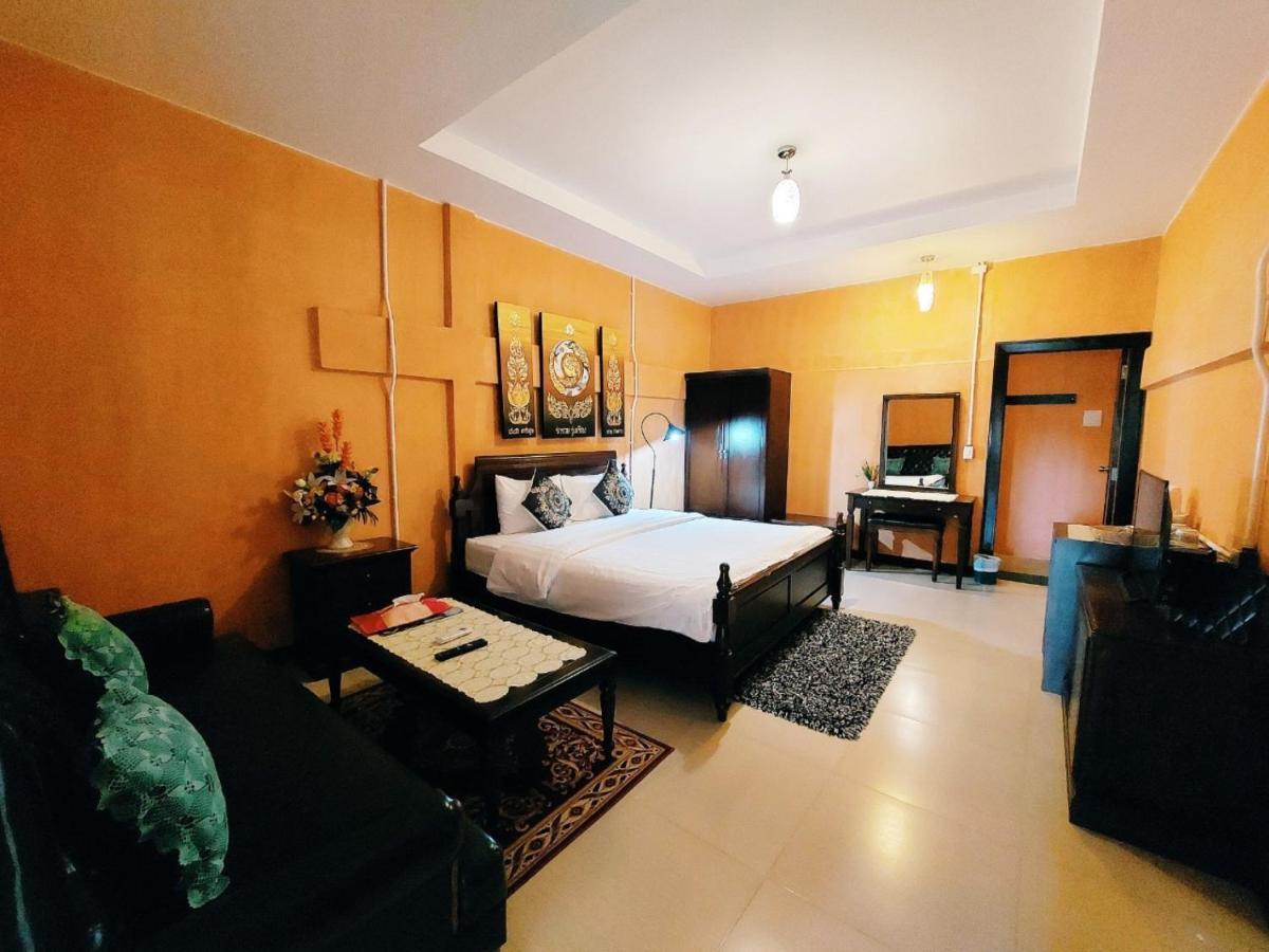 Hotel Retro Box Chumphon