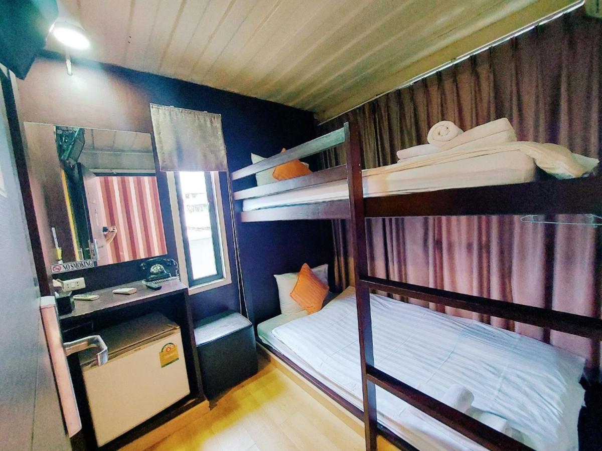Hotel Retro Box 3*