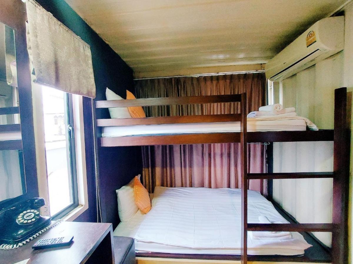 Hotel Retro Box 3*