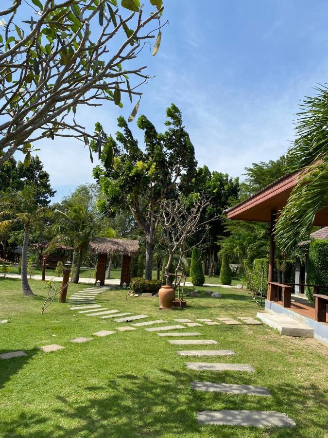 Waterside Resort 3*