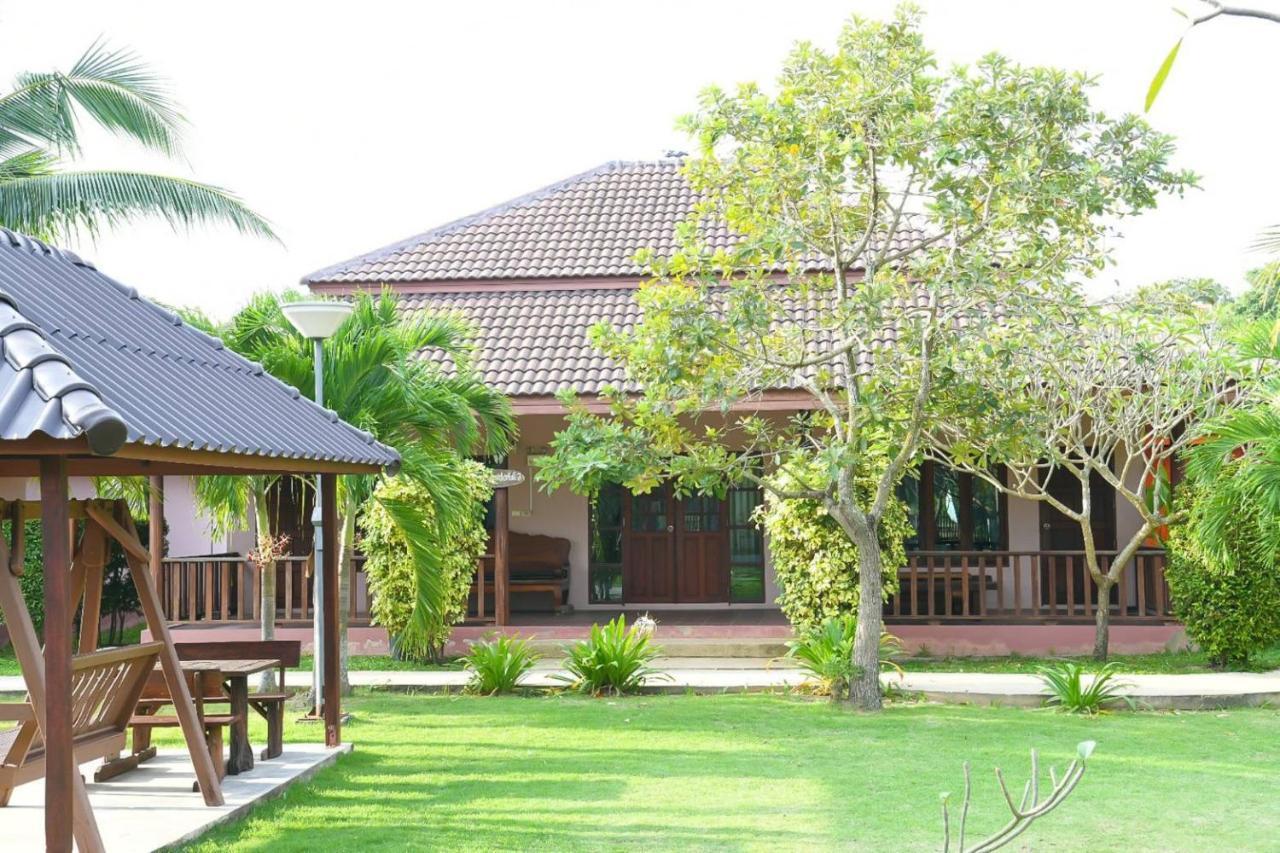 Waterside 3* Pran Buri