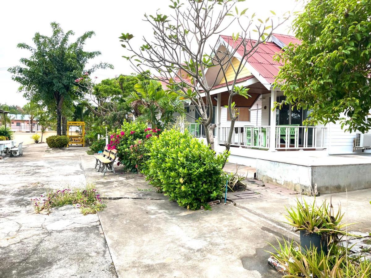 Insook Ko Ko Lan