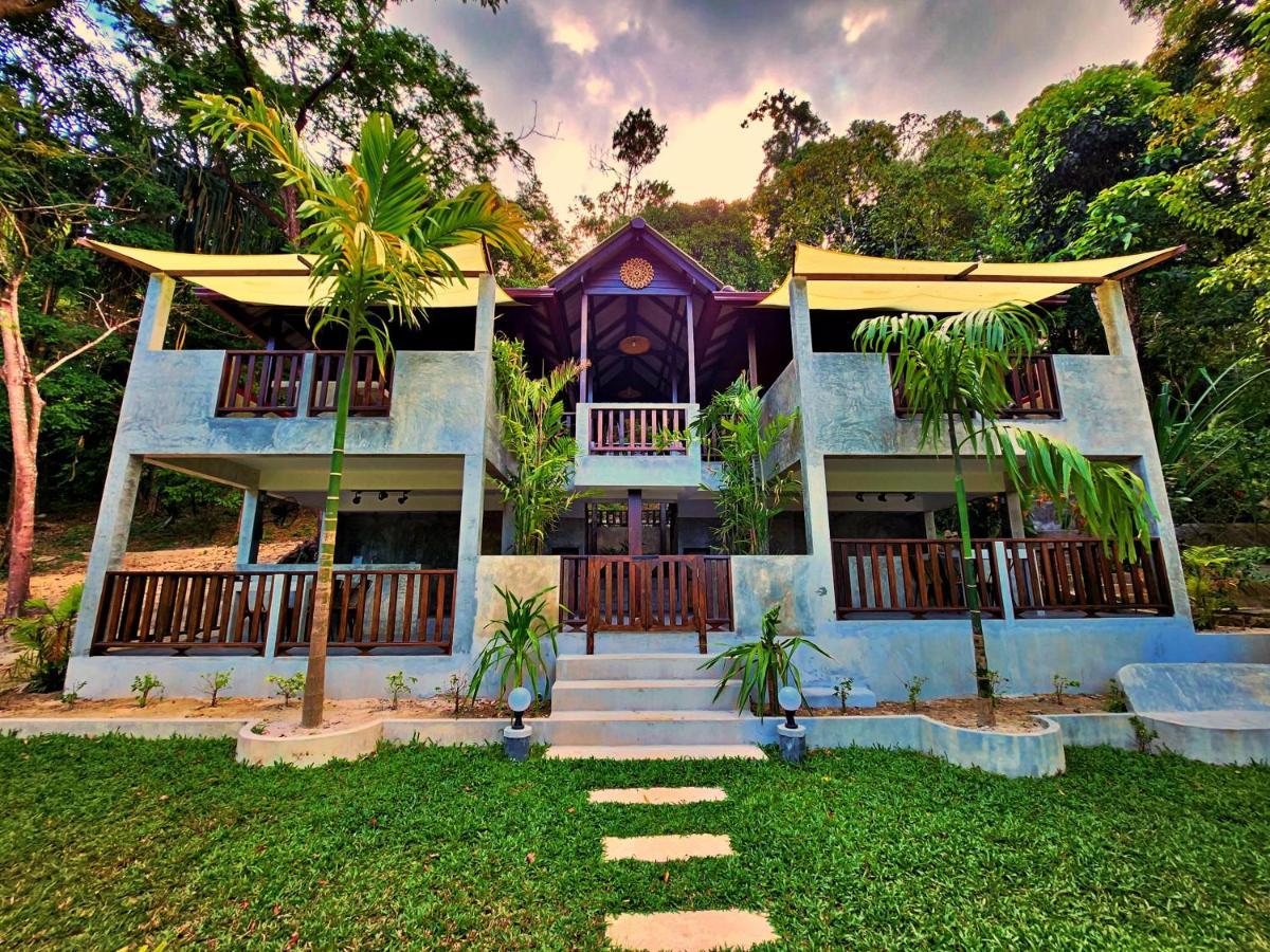 Resort Flower Power Farm Village