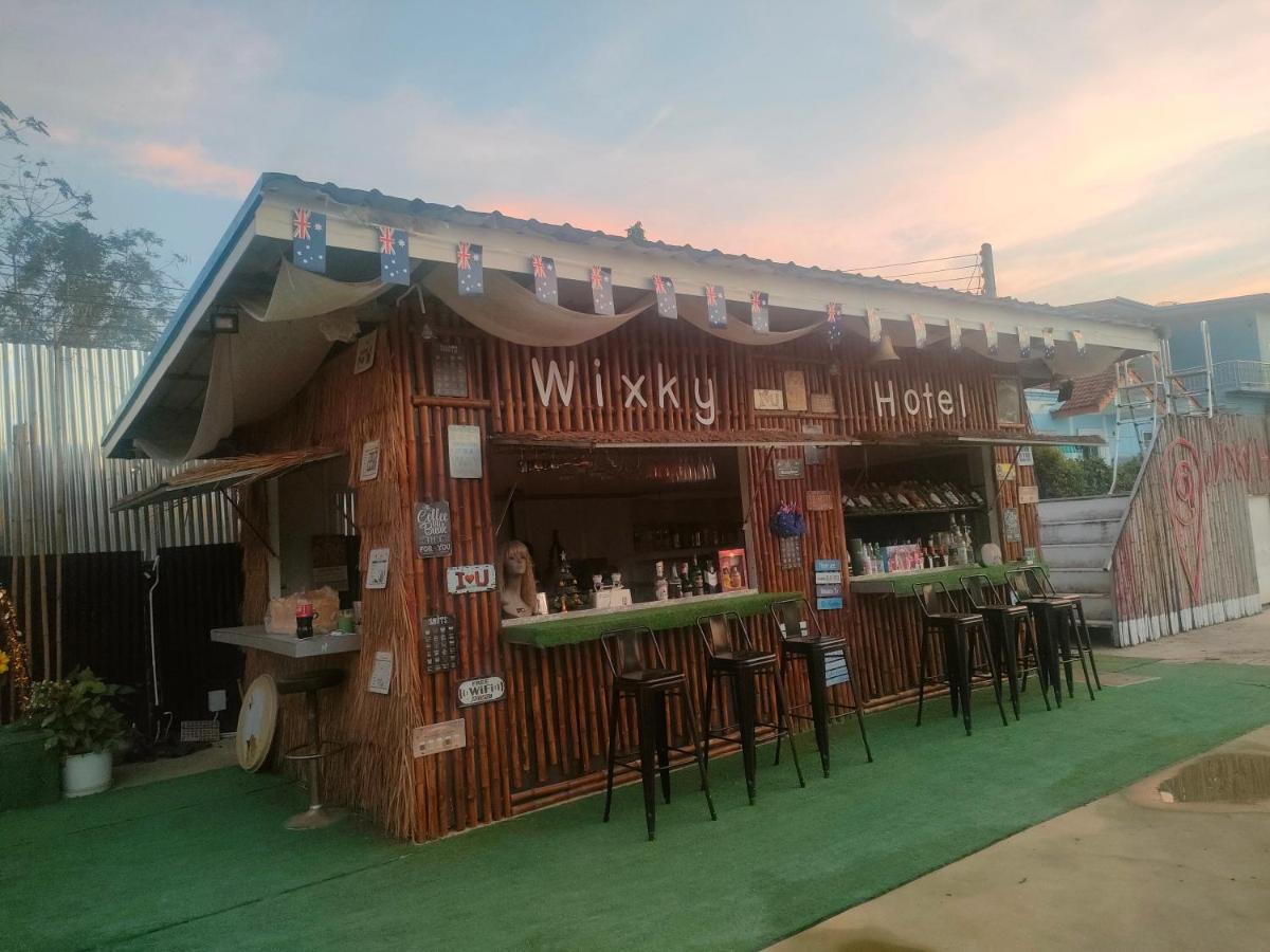 Wixky Hotel