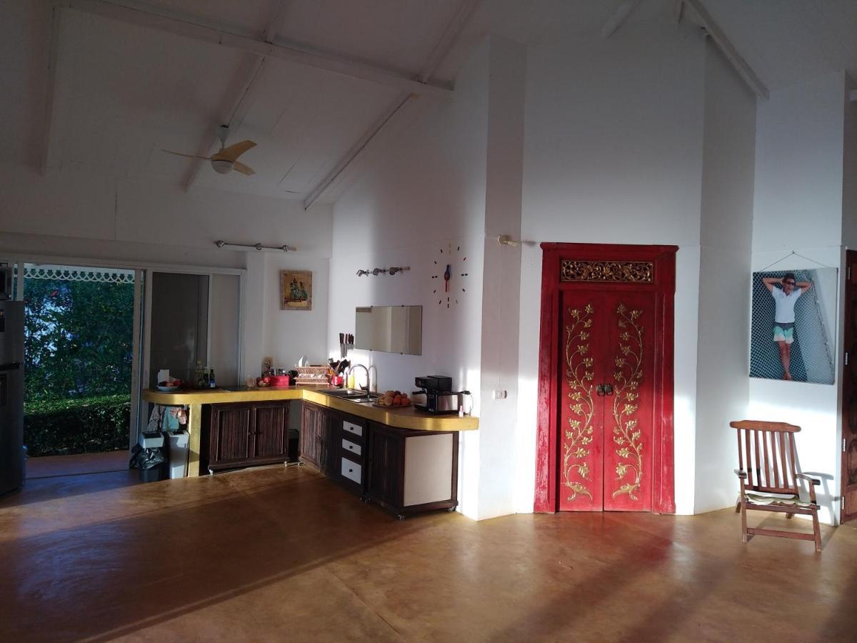 Baan Zourite Seaview Villa *
