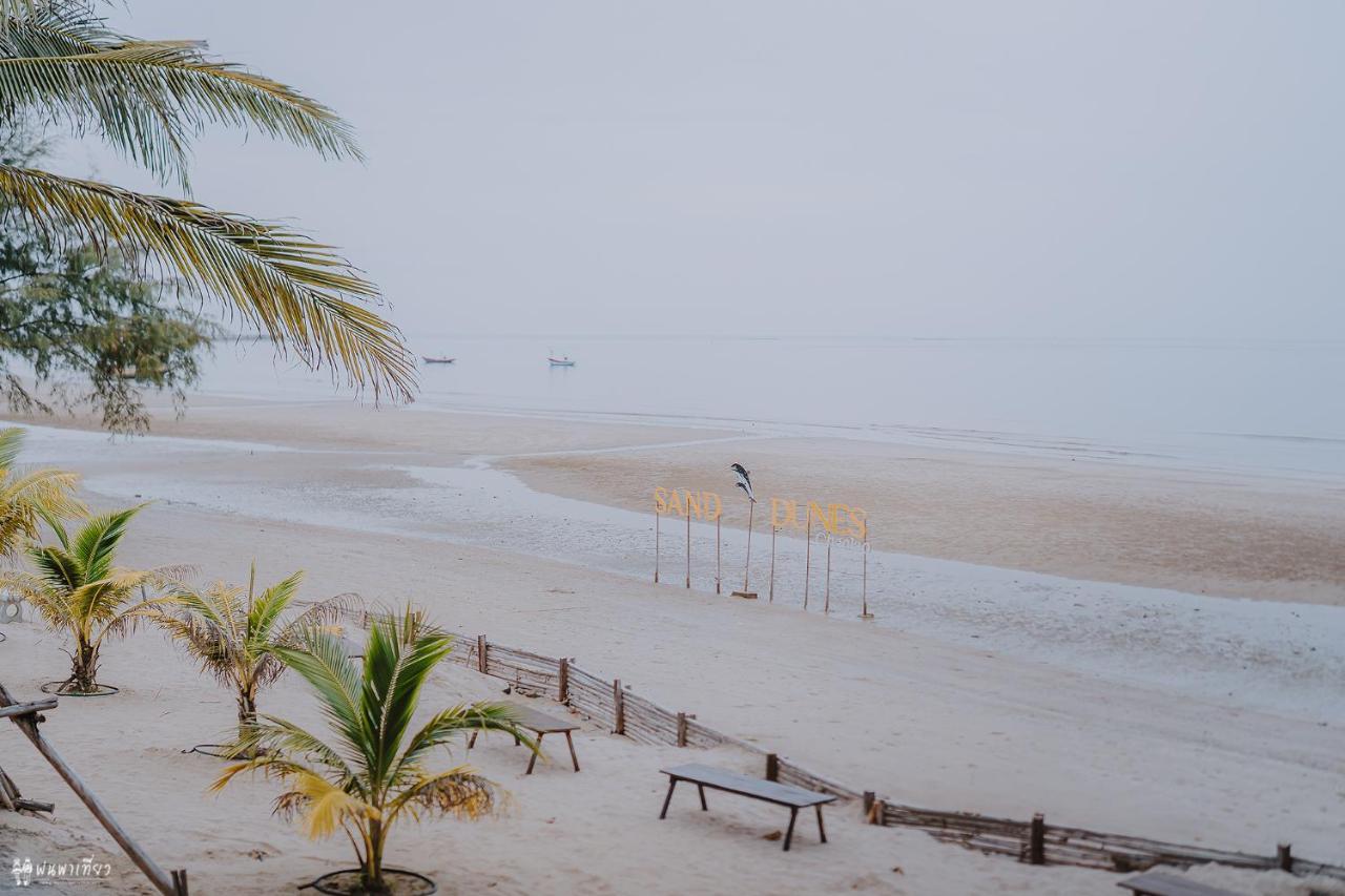 Resort Dunes Chaolao Tha Mai