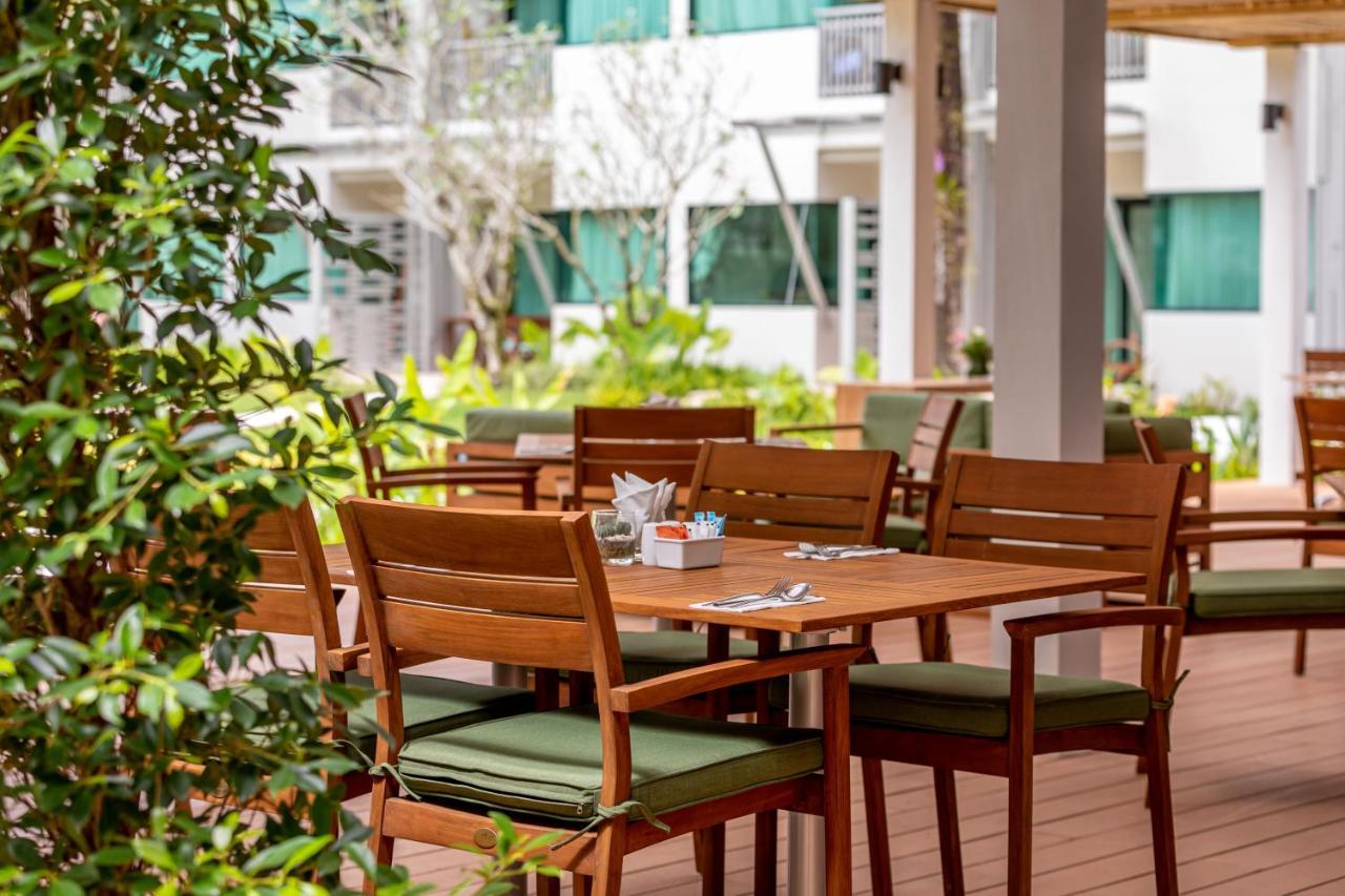 Resort Outrigger - Sha Extra