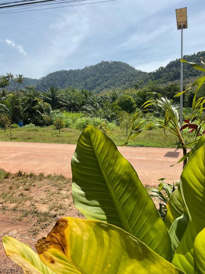 Mada Lanta Mai Keaw Koh Lanta